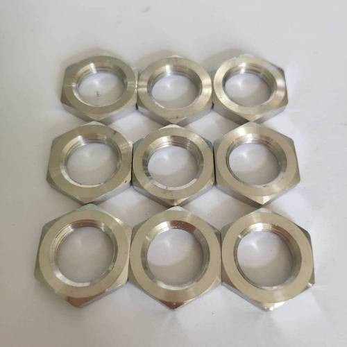 一洋五金加工平角鎖母金屬接頭配套鎖扣緊固件太陽(yáng)帽